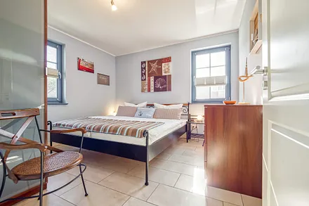 Schlafzimmer mit Doppelbett 180 x 200 cm