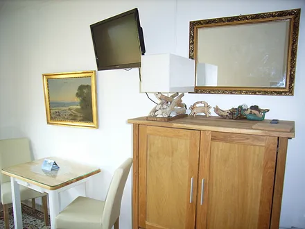 Sitzecke (Innenbereich) Doppelzimmer mit Balkon