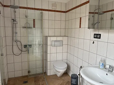 Dusch-Bad mit Fenster