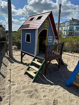 Dies ist ein Spielplatz von Kühlungsborn am Hafen 