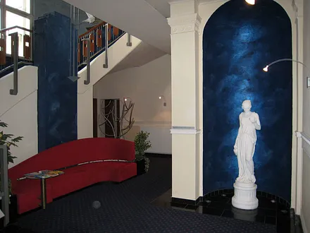 Die Eingangshalle im Erdgeschoß des Seeschlosses 