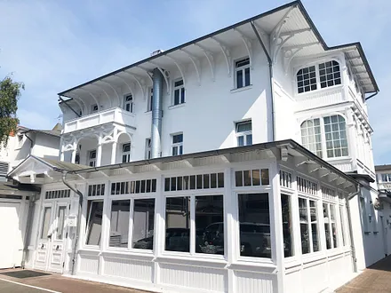 Die Hofseite der Villa Alba.