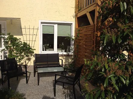 Wohnung mit eigenem Eingang und Terrasse