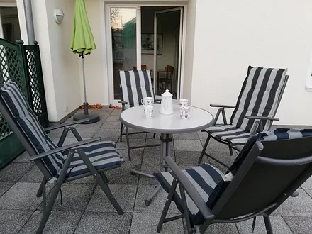 Gemütliche Sitzecke auf der Terrasse