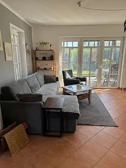 Sitzecke mit Durchgang zum Wintergarten