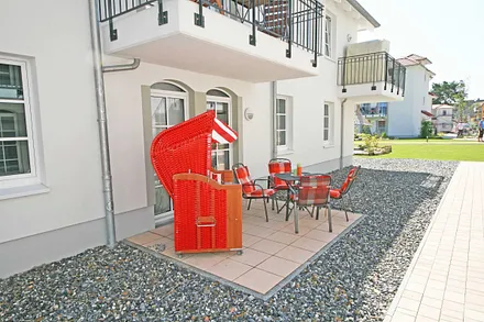 möblierte Terrasse (West)