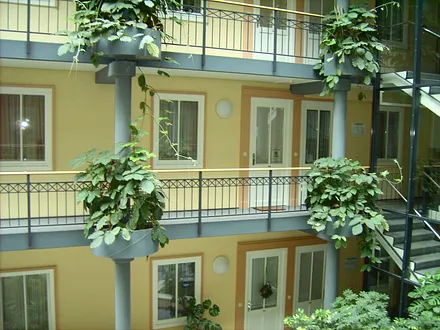 Innenhof mit Wohnungseingang