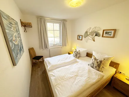 1. Schlafzimmer mit Doppelbett