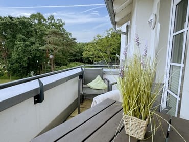 Ausblick vom bestuhlten Balkon