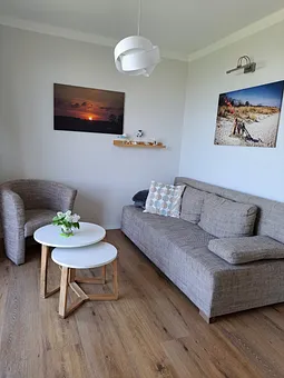 Wohnbereich mit Blick auf`s Achterwasser