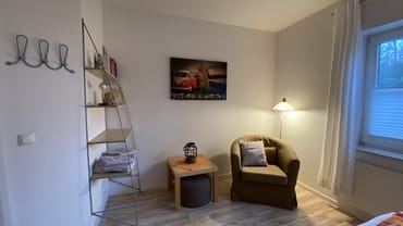 Lesen im Schlafzimmer 