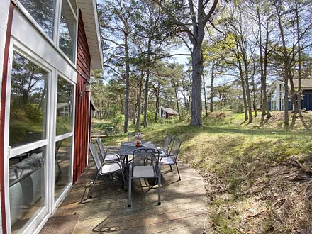 bestuhlte Terrasse in ruhiger Lage