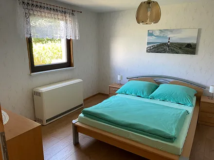 Schlafzimmer 2