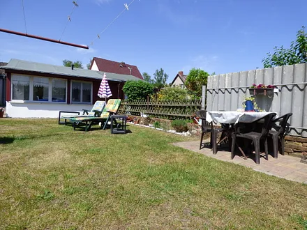 Außenansicht mit Sitzecke