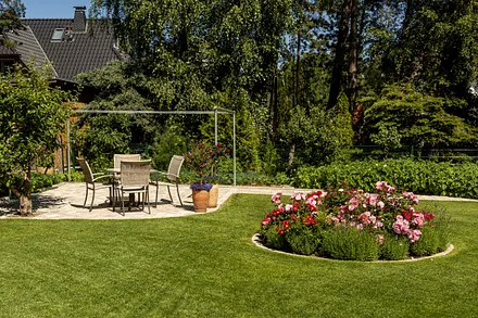 Schlafzimmer mit Doppelbett