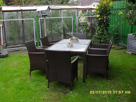 gemütlicher Außenbereich mit Grill