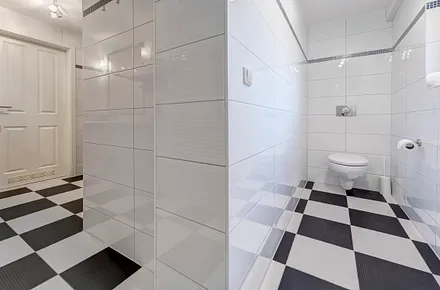 zusätzlich ein 2. WC im Bad