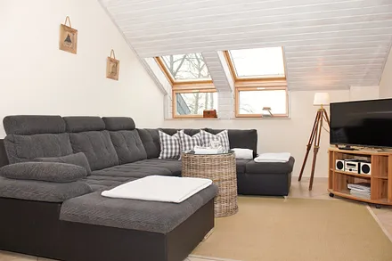 Sofa mit zusätzlicher Schlaffunktion