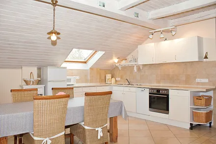 Herd/ Backofen, Geschirrspüler, Kühl-Gefrierkombi, Microwelle