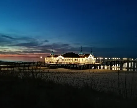 Seebrücke Ahlbeck bei Nacht