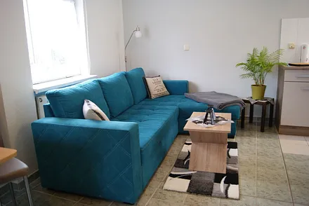 Wohnraum mit Schlafcouch ,zur Aufbettung