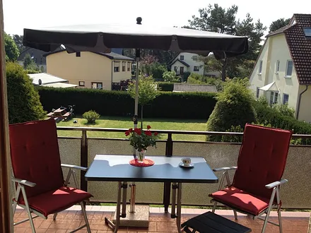 Balkon mit Gartenblick