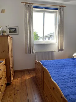 Doppelzimmer mit Blick auf den Garten