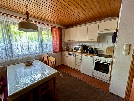 Wohnzimmer mit Küchenzeile