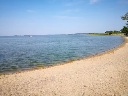 Unser Geheimtipp zum Baden am Achterwasser - 100 Meter flaches Gewässer!