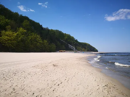 Feinster Sandstrand... Sommerzeit: Strandkörbe und mobiler Imbiss 