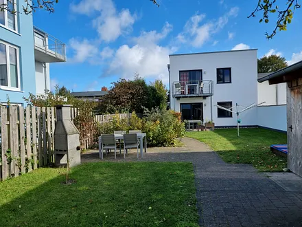 Garten mit Grillplatz