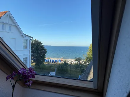 Blick gegenüber Frühstücksplatz