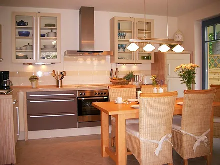 Küche mit Eßtisch