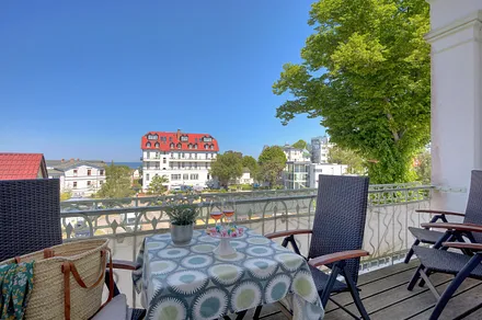Balkon mit Meerblick