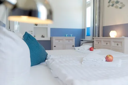 2. Schlafzimmer mit Doppelbett