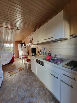 Küchenzeile/Essbereich/Schrank