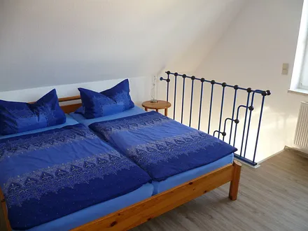 Doppelbett (Kopfteil ist verstellbar)