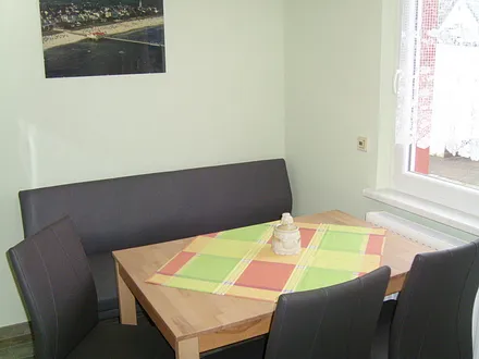 Sitzecke Küche mit Blick in den Garten