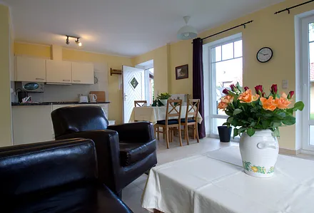 Wohnzimmer Richtung Eingangstür