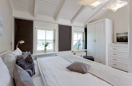 1. Schlafzimmer mit Doppelbett