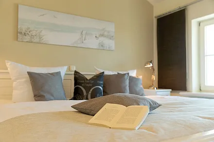 1. Schlafzimmer mit Doppelbett