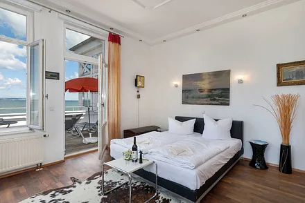 ... der historischen Bädervilla "Agnes" geschmackvoll auf.