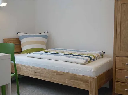 mit 2 Einzelbetten