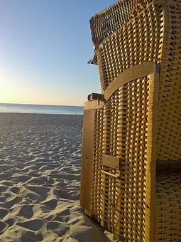 Strandkörbe am Dierhagener Strand zur Miete