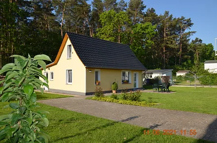Ferienhaus mit gr. Terrasse