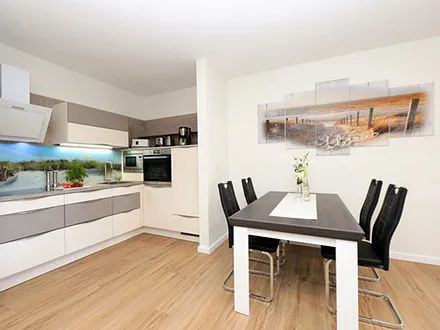 Küchen- und Essbereich