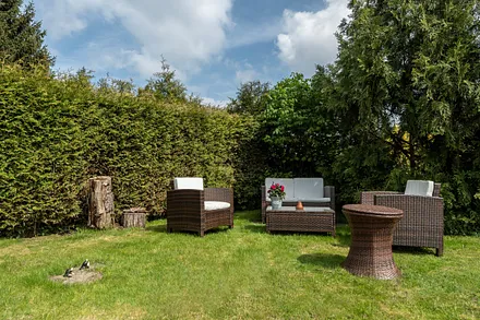 Sitzplatz im Gartenbereich