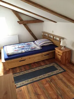 SZ mit sichtbarem Dachgebälk