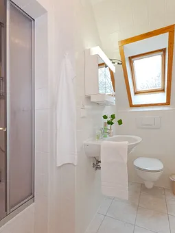 Bad en Suite mit Dusche