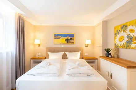 2. Schlafzimmer mit Doppelbett